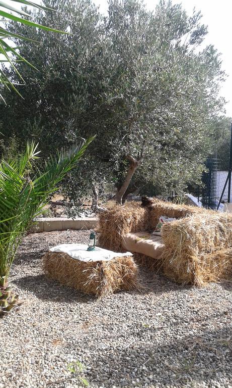 הוילה אוסטוני Borgo Degli Artisti מראה חיצוני תמונה