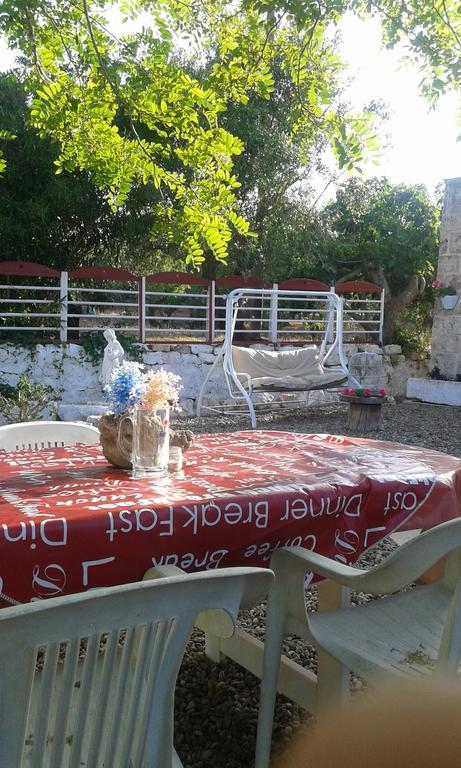 הוילה אוסטוני Borgo Degli Artisti מראה חיצוני תמונה